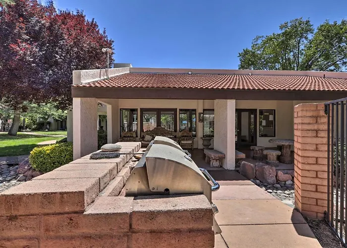 Holiday home Bright W/ Resort-style Amenities In Sedona!